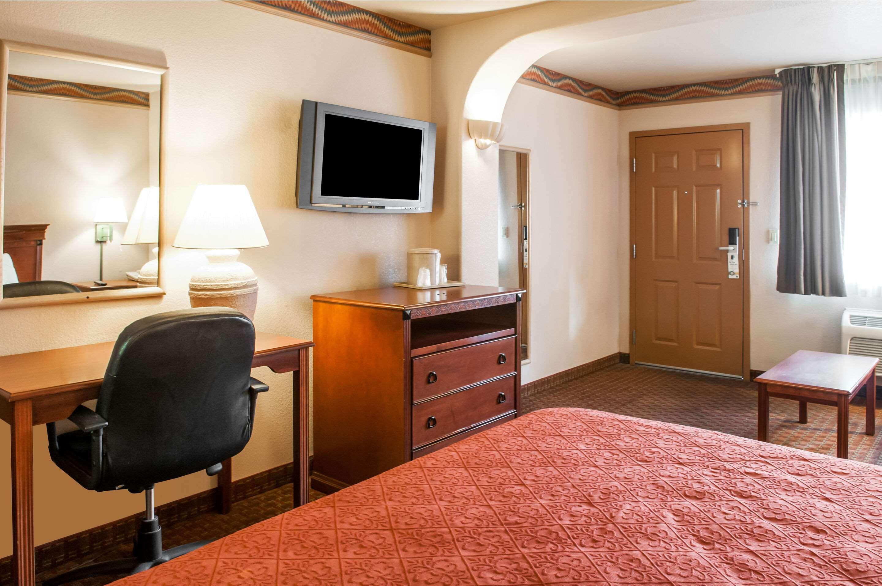 Quality Inn & Suites Las Cruces - University Area المظهر الخارجي الصورة
