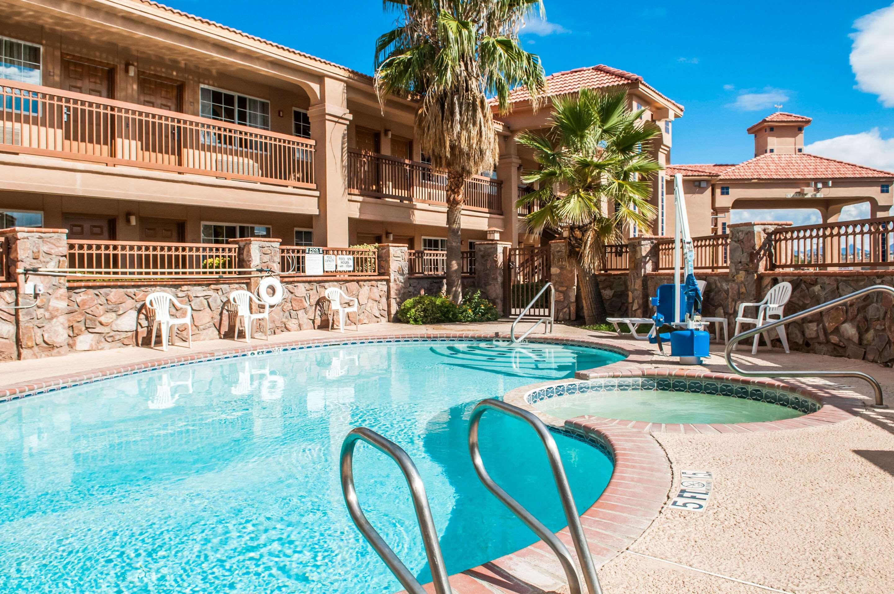 Quality Inn & Suites Las Cruces - University Area المظهر الخارجي الصورة